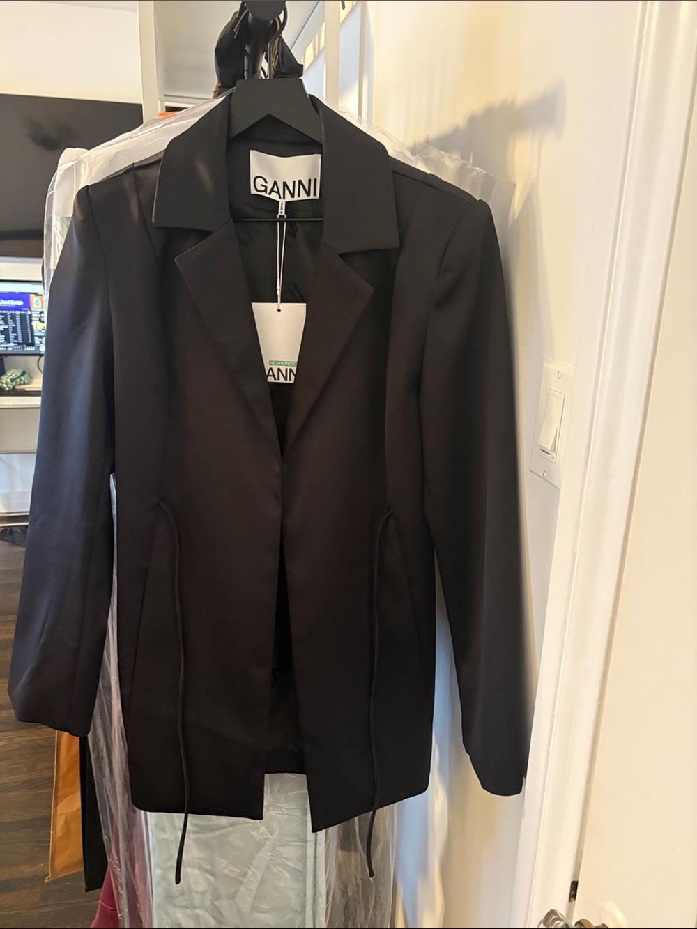 Ganni Black Single-Breasted Blazer